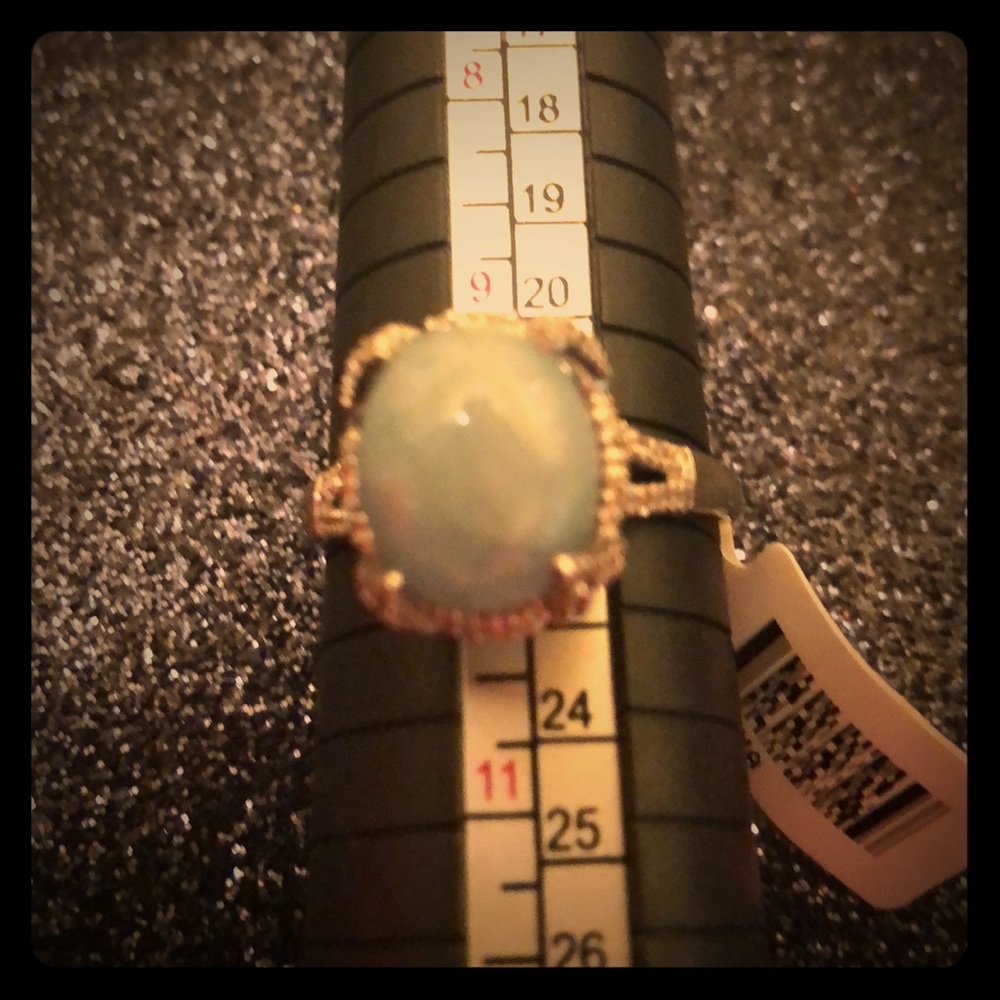Sterling silver ring with blue stone size 10